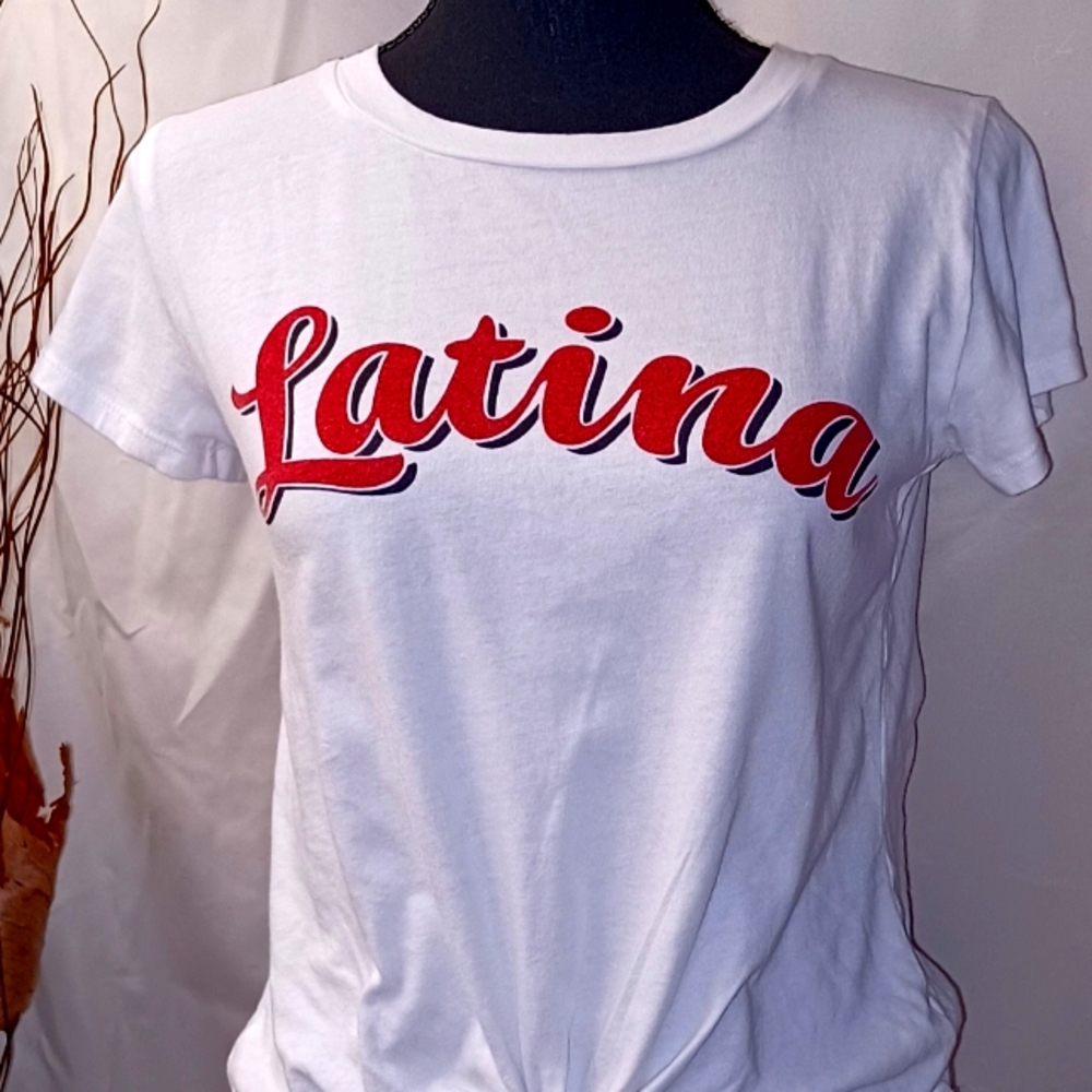 Occasion-  Latina T-shirt Sze M